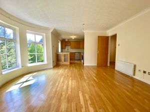 Lounge/Diner/Kitchen- click for photo gallery